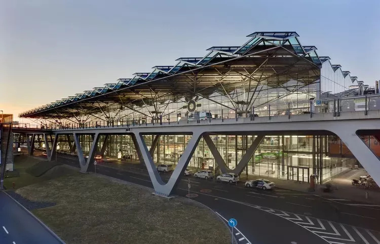 Luchthaven ondersteunt EPC Steel Terminal