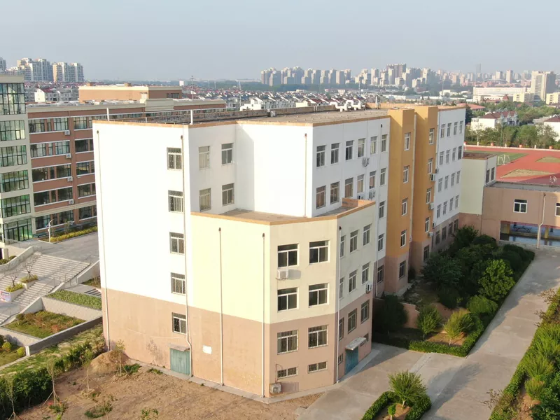 Stalen prefab schoolgebouwen