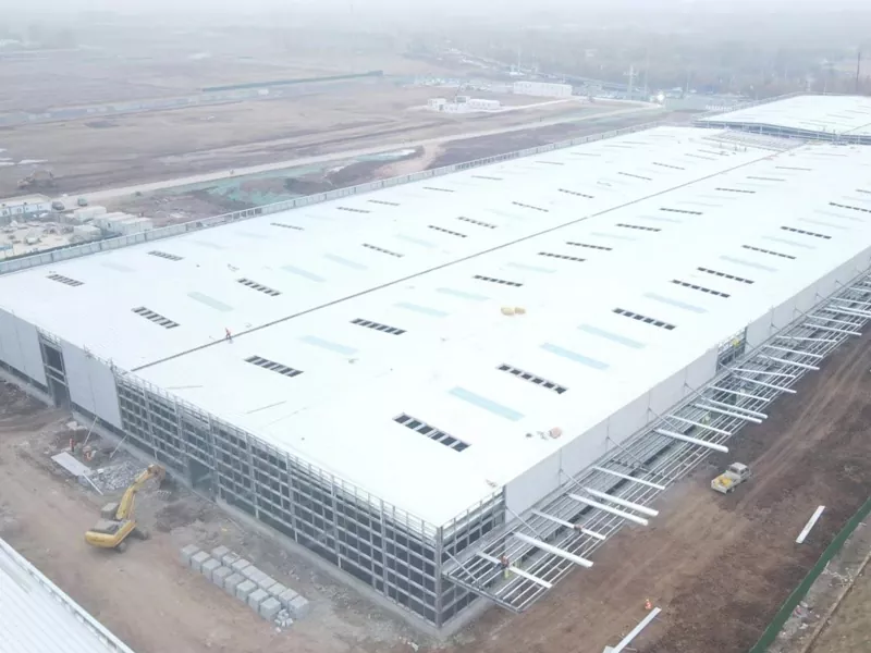 Staalconstructie distributiecentrum gebouw