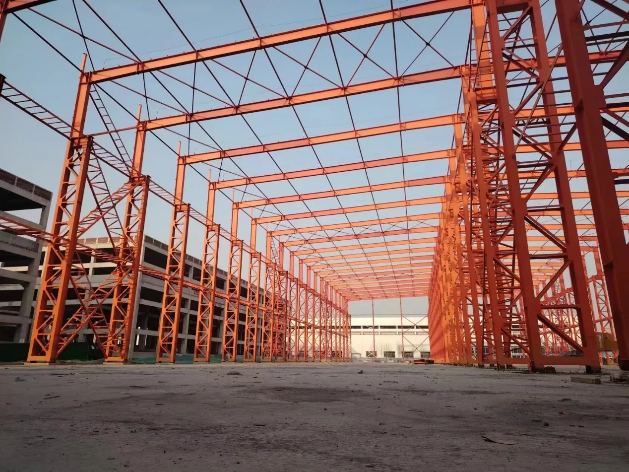 Hangar van staalconstructie